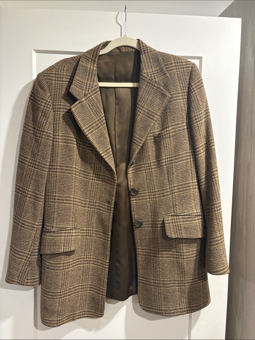 Burberry’s vintage women’s tweed blazer